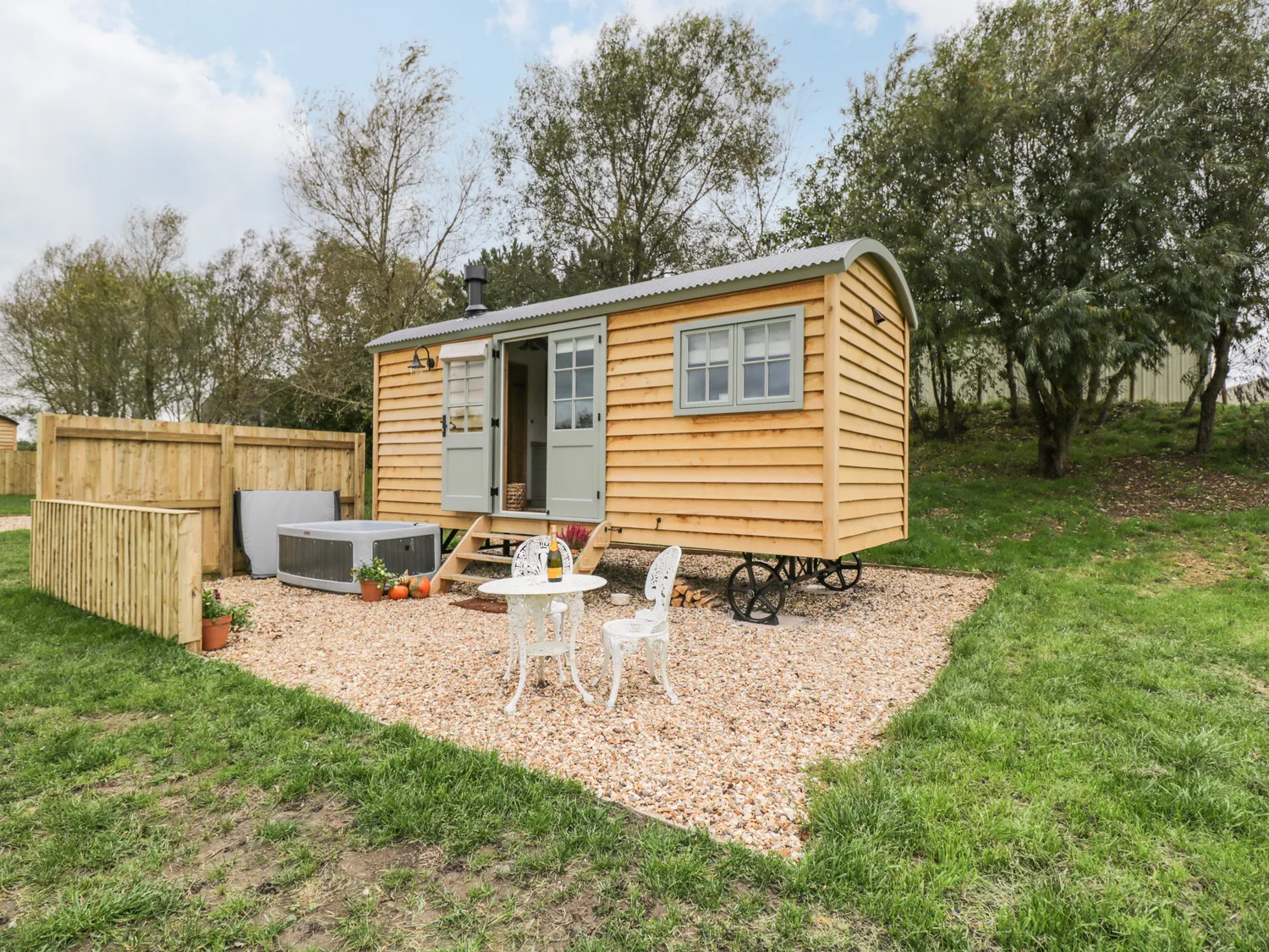 Jasmine Hut, Myrtle Farm