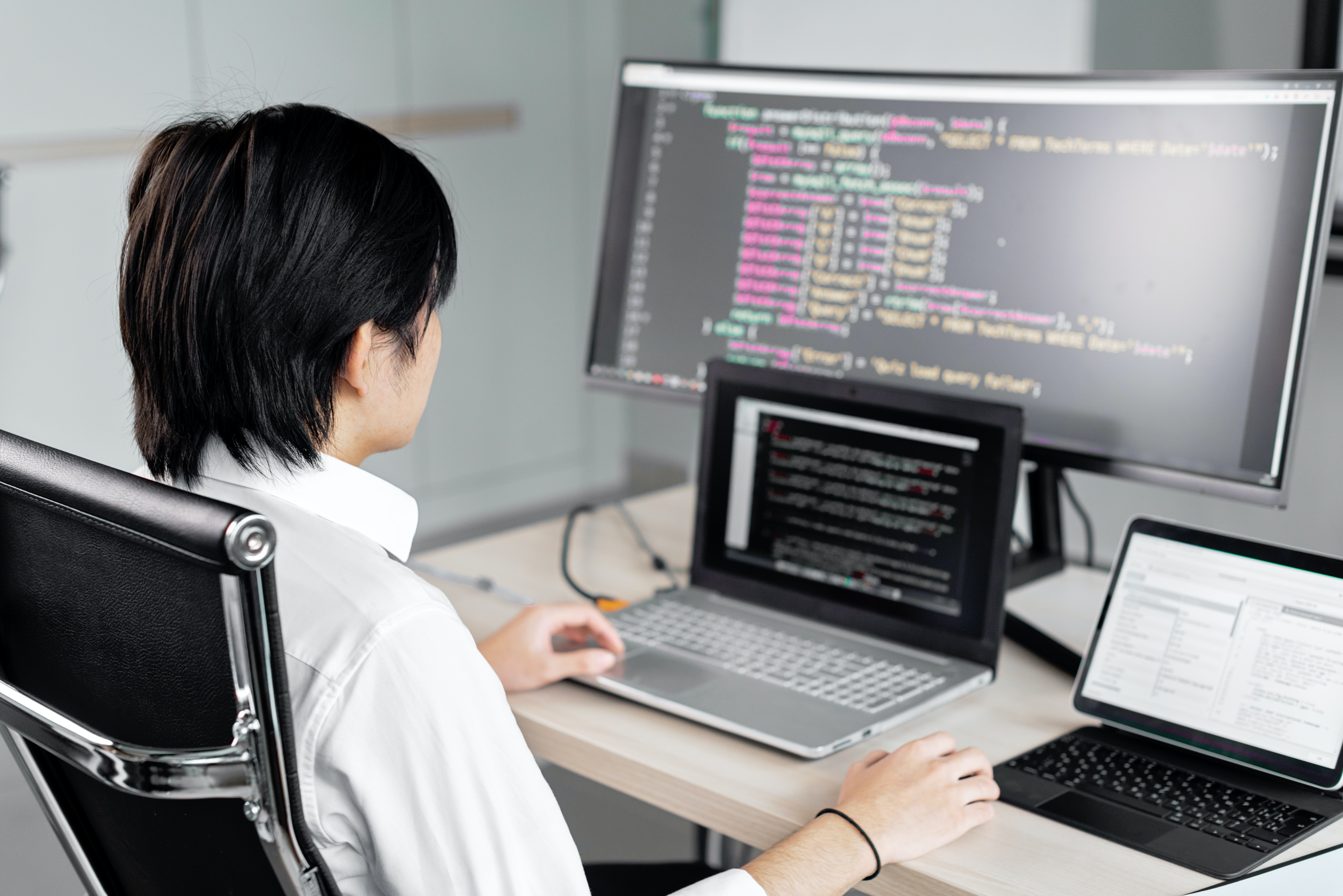 programmer coding