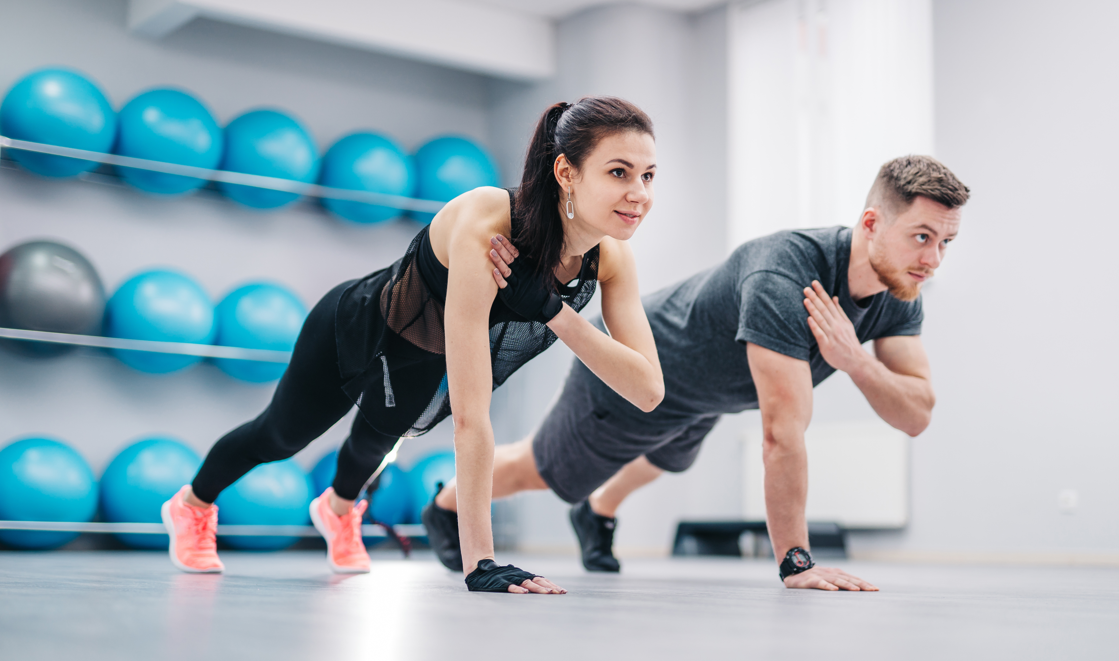 Un entrenamiento regular mejora su salud general.