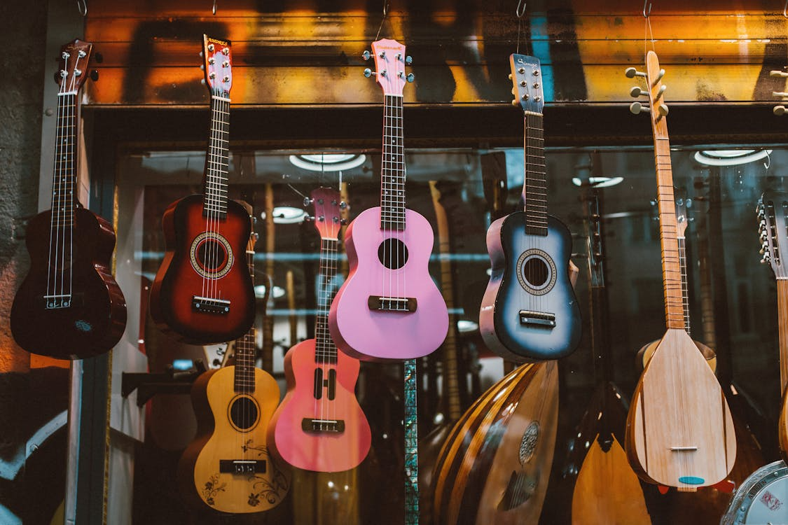 finding the best dropshipping products like music instruments