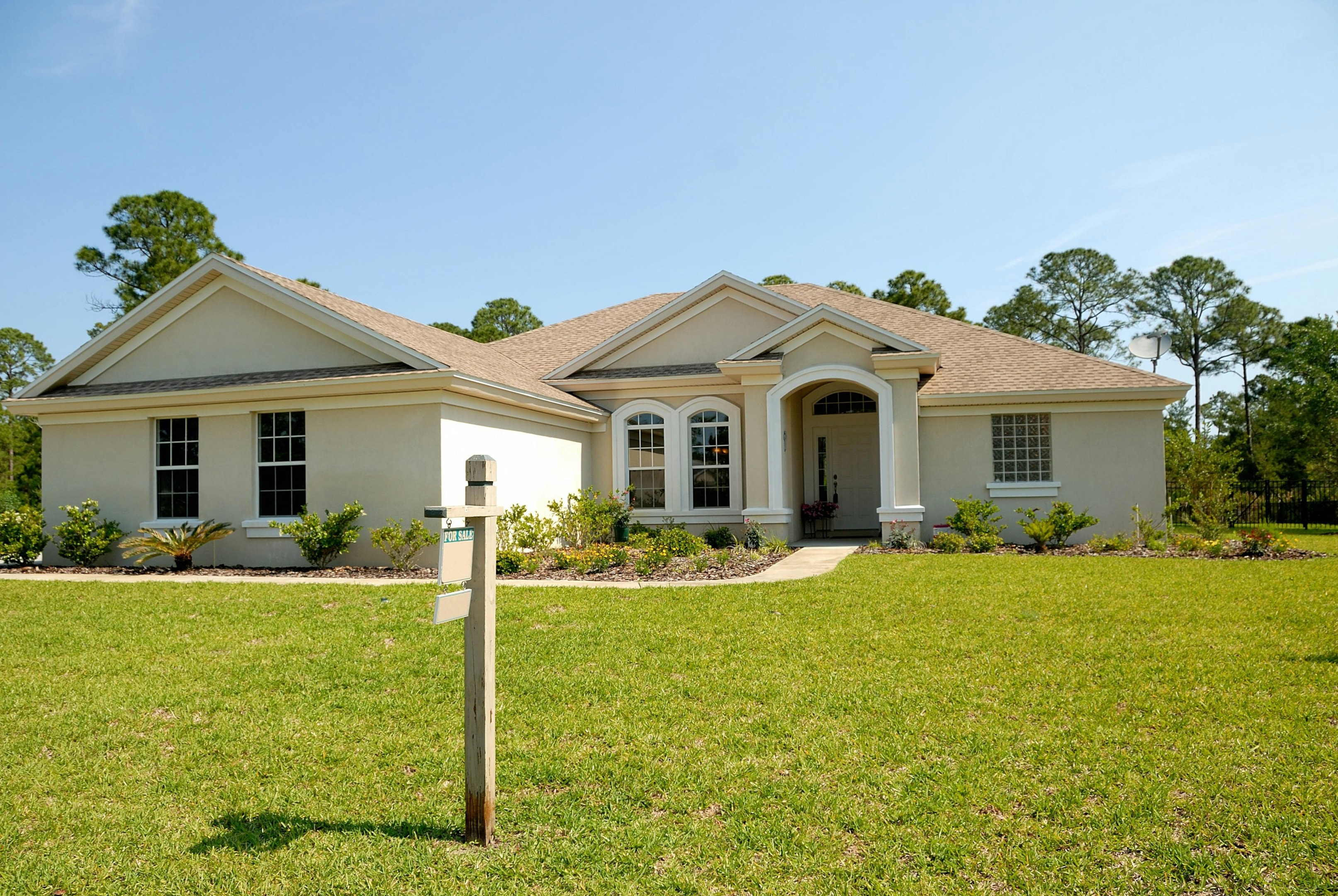 Single family house being sold in Georgia.