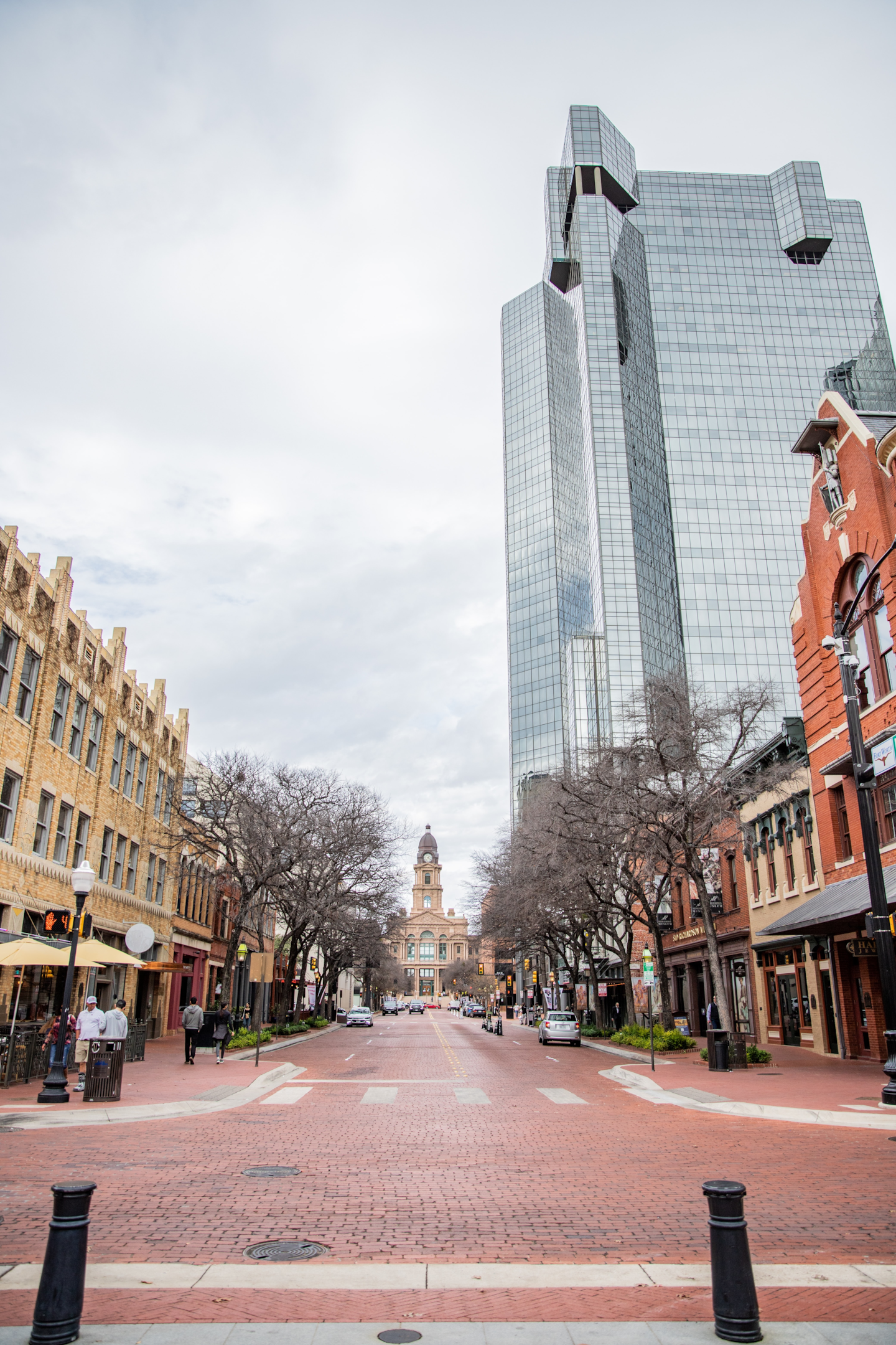 Attract customers and new business by communicating a clear vision of who you are, like the City of Fort Worth