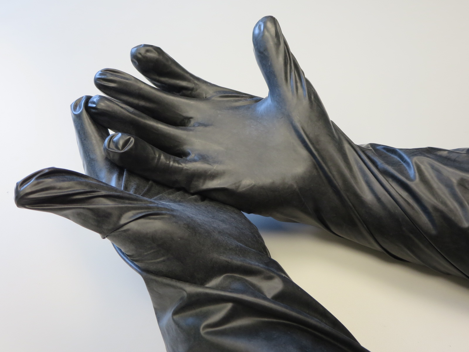 butyl rubber gloves