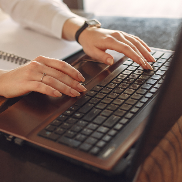 Image showing a person reading online reviews for siding contractors in San Antonio.