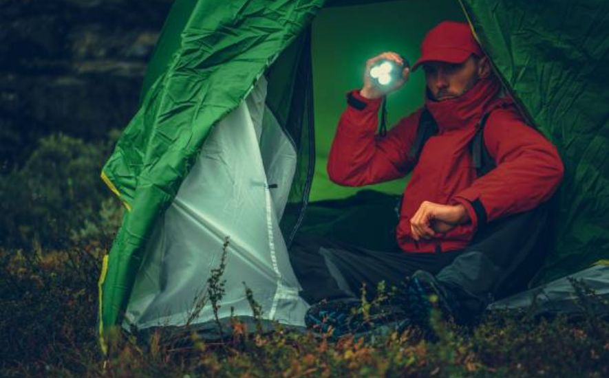 Advantages of Camping Flashlights