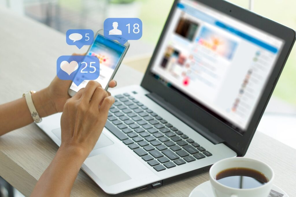 Ecco i 13 Migliori Consigli SEO per Ristoranti in Italia nel 2023 10 Non dimenticarti, interagisci con i tuoi clienti sui social media