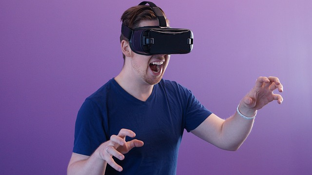 Perangkat VR yang harus kamu miliki