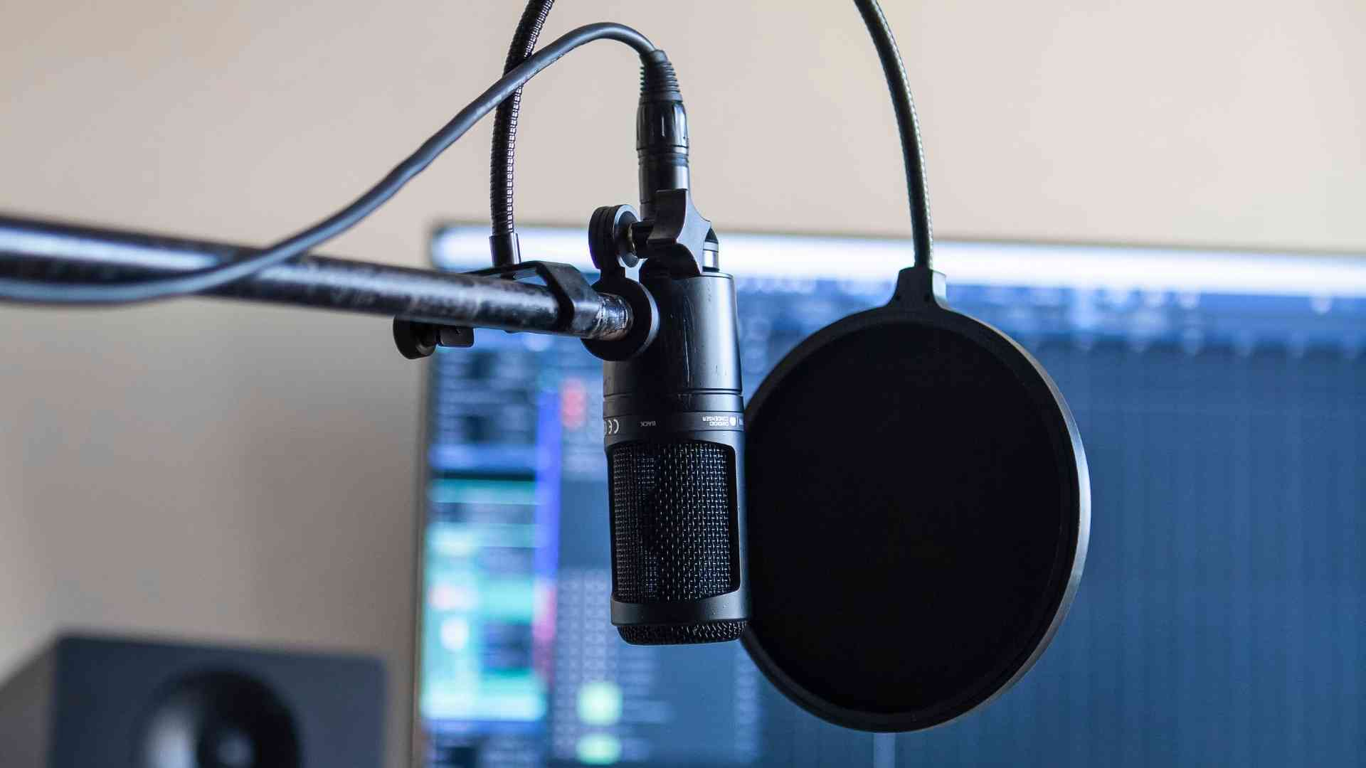 Home Studio Setup: The Guide to a Killer Recording Space (2024)