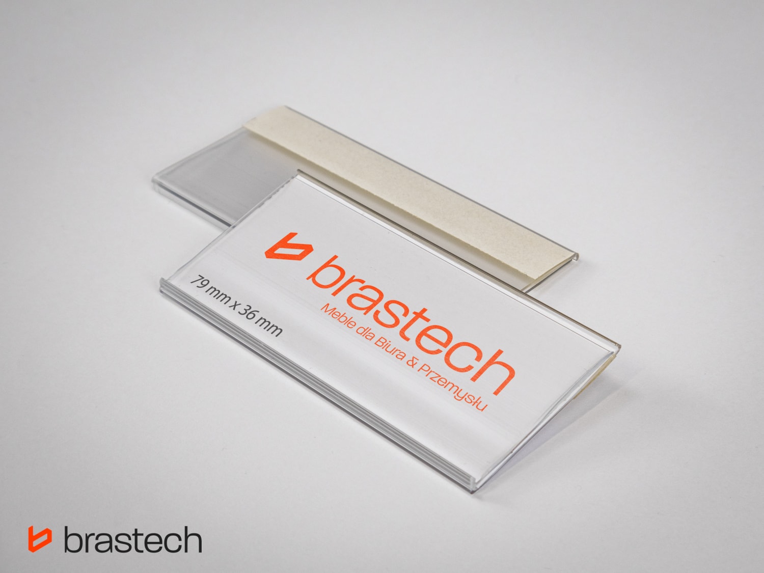 Bezpieczne przechowywanie narzędzi- najlepsze rozwiązania dla Twojego warsztatu! 12 Etykiety samoprzylepne. Źródło: Brastech