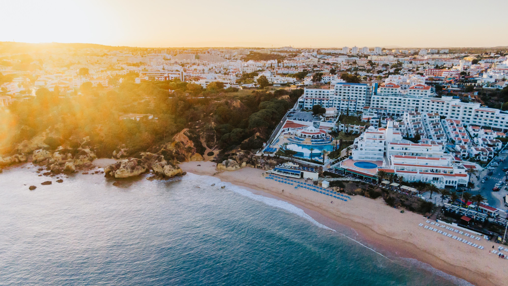 Understanding the process of buying property in the Algarve