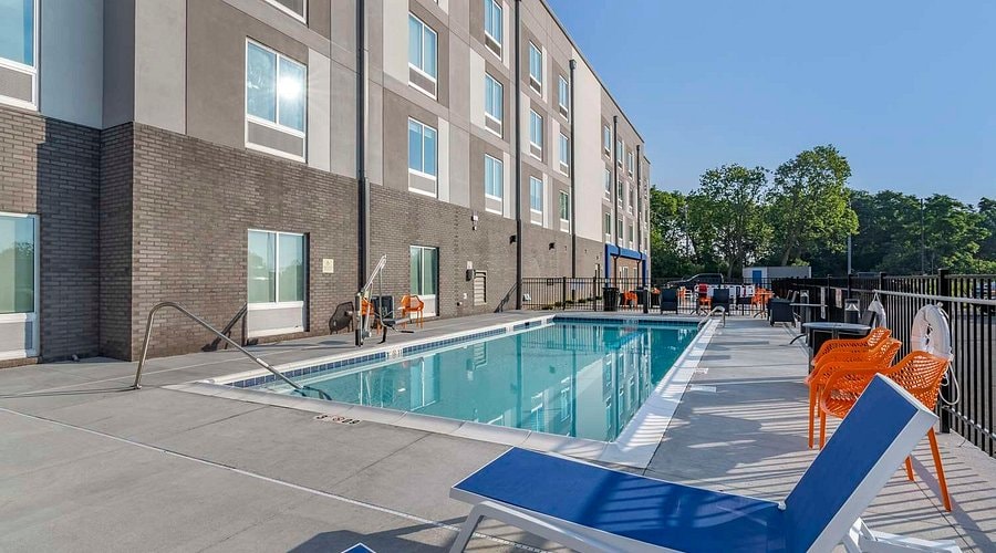Image of Hampton Inn Nicholasville Pool