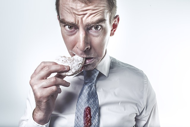 Fome e aumento da massa corporal. Fonte: Pixabay.
