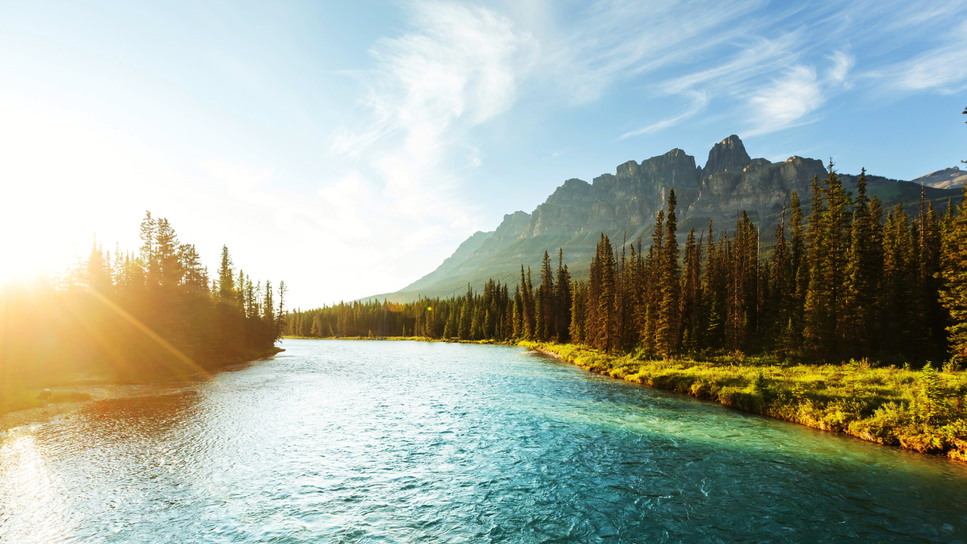 Castle Mountain in Banff NP, Alberta, Picture by Kamchatka on Canva https://www.canva.com/photos/MABaha0ktbk/