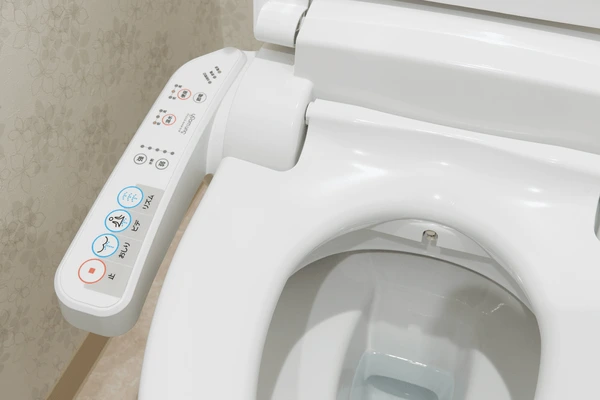 Using a Bidet: Tips and Best Practices