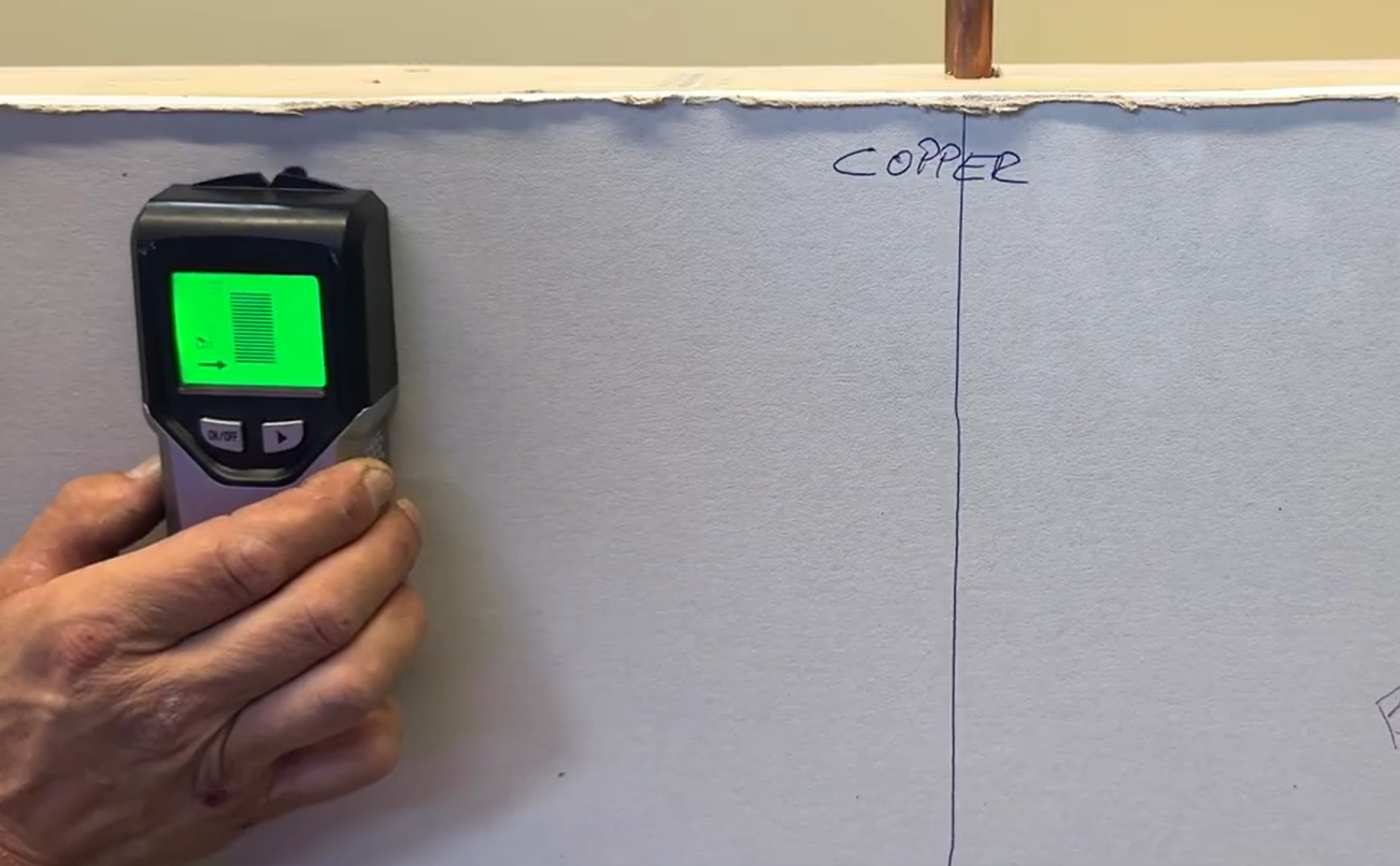 JAXWQ stud finder failed the metal detection test