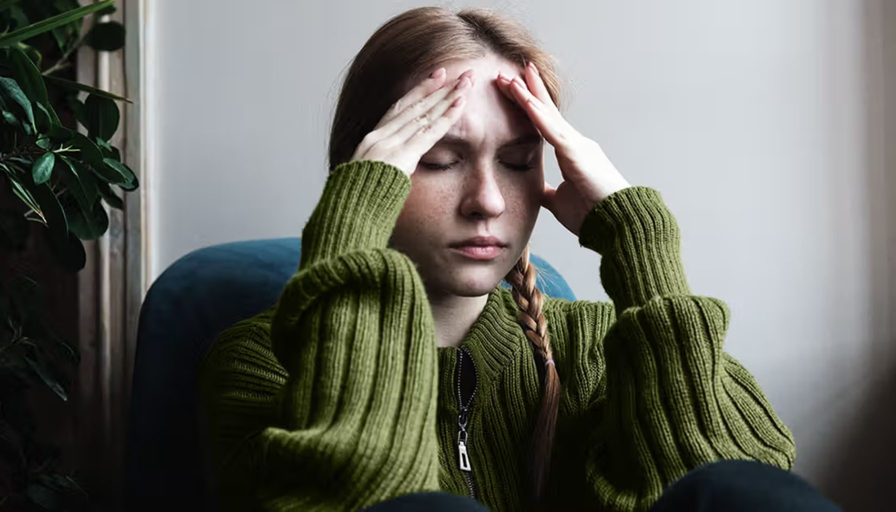 "Kvinne med smertefullt uttrykk holder hodet med begge hender, tydelig plaget av hodepine eller migrene. vondt i tinningen når jeg tygger temporomandibulær dysfunksjon temporomandibulær dysfunksjon tmd temporomandibular disorders dysfunksjon tmd utredning og behandling vanlige symptomer rundt kjeven tmd kjeven kjevesmerter smerter behandling ofte kjeveleddet kjeveledd symptomer hodepine hos vondt andre stress øvelser eksempel muskler temporomandibular nakke kjeveplager smertene kjeve god tinningen tennene rundt årsaker flere kommer bør sammen muskelspenninger and øret smerte plager hjelp vanlig pasienter spenninger fysioterapi hjelpe musklene ledd dersom viktig unngå samt går personer tenner redusere mer akupunktur akutt underkjeven tygger ansiktet gjøre tegn behandlingen vanlige leddet tiltak tannlegen gape symptomene tid oslo svimmelhet får tilstander