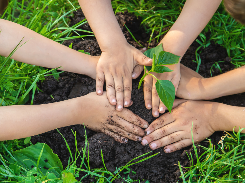 Yalangoch ayollarning shaxsiy videolari va fotosuratlari Er xotinini sikishini kuzatadi