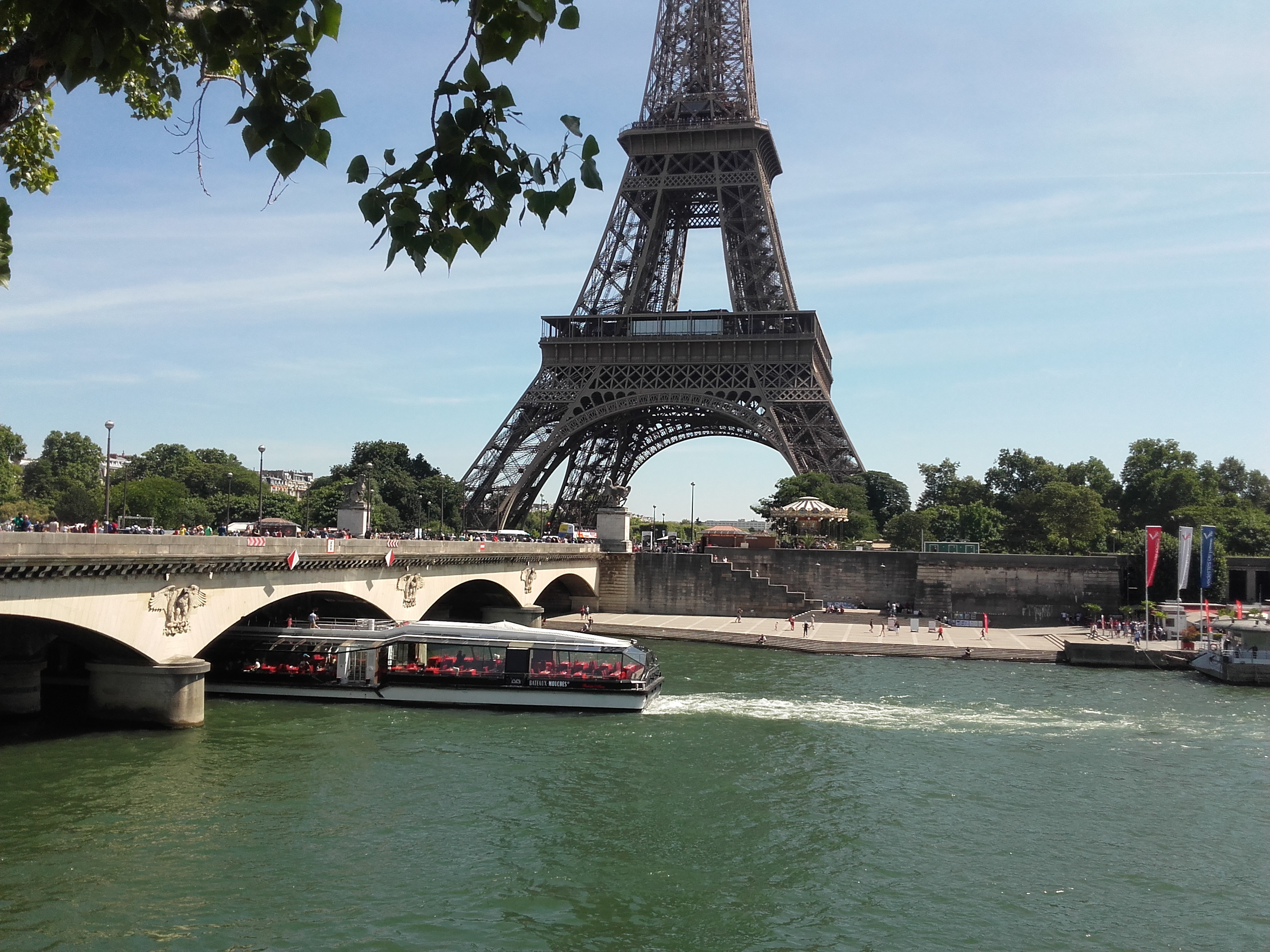 Picture of Paris with the Eiffel Tower in the background