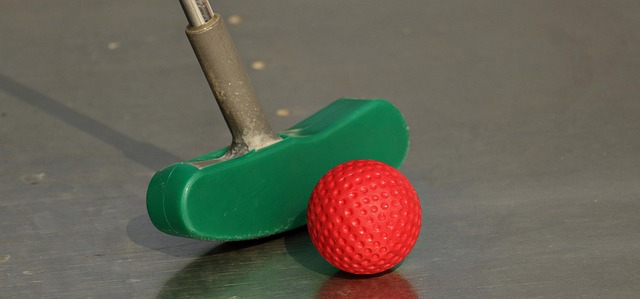 mini golf, mini golf clubs, skill game