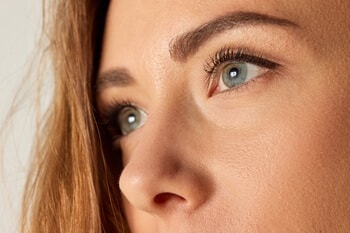light sensitivity tenderness, minor pain