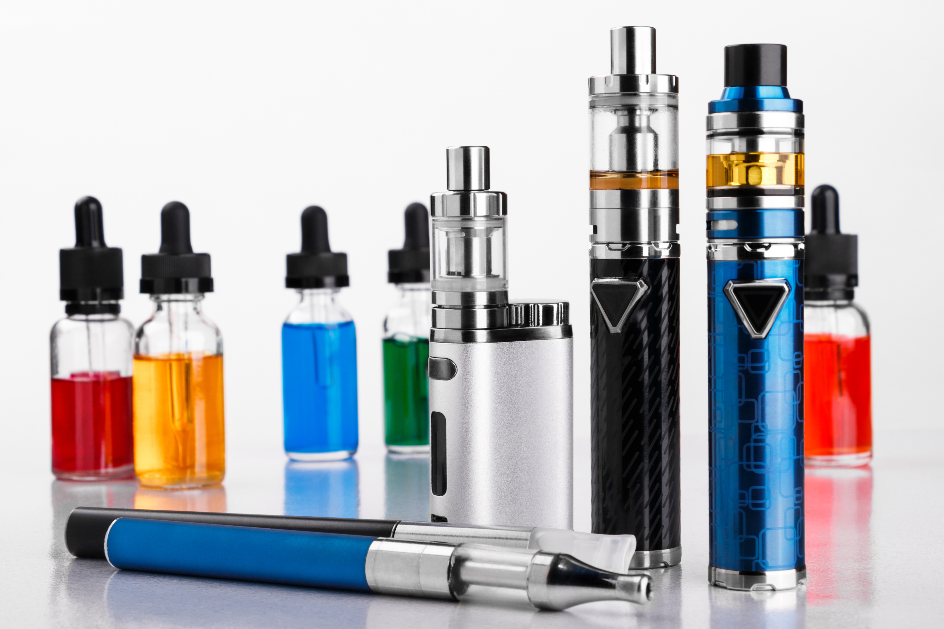 Various types of vaping devices are available.