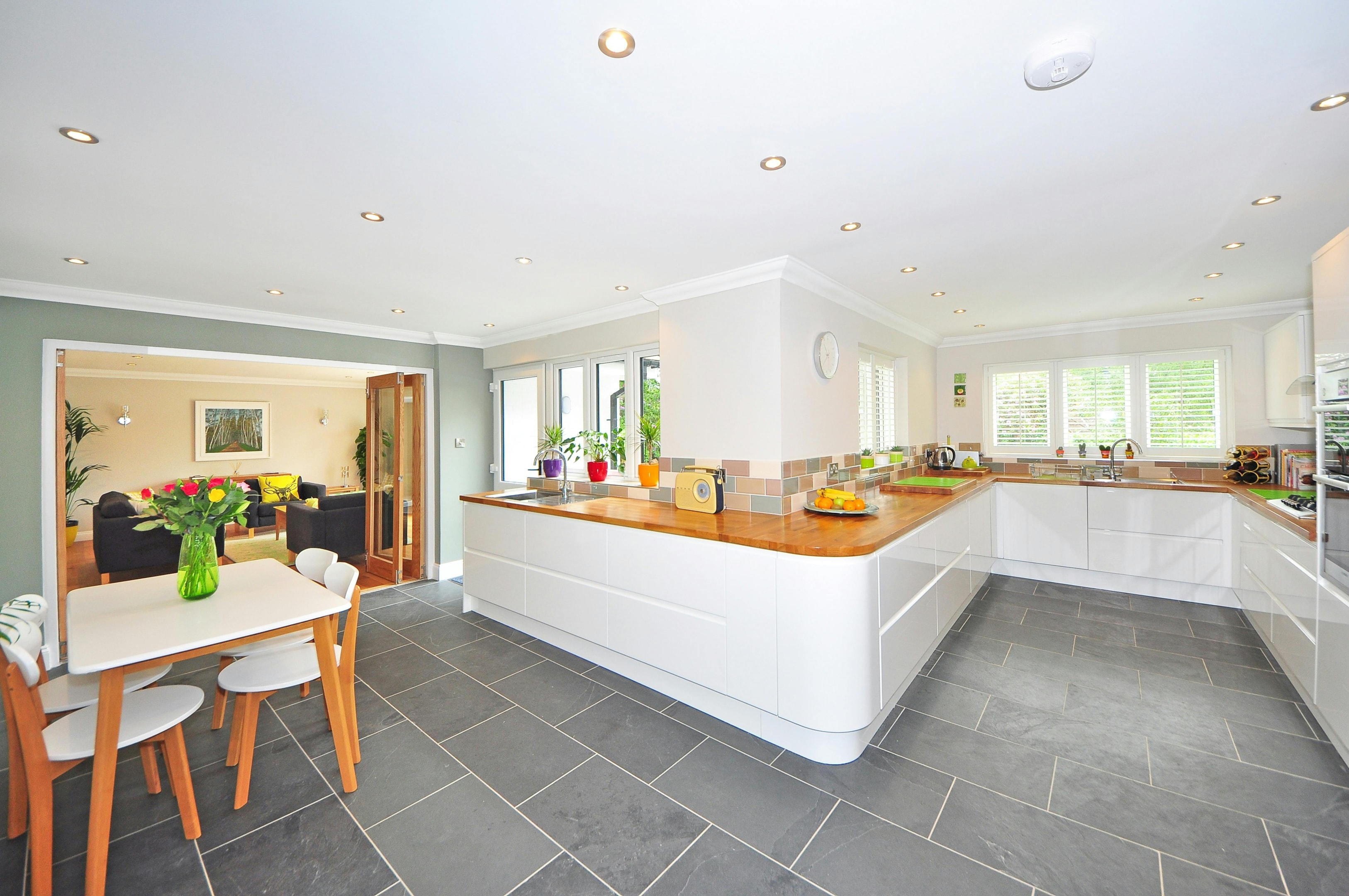 professional real estate photography of a kitchen