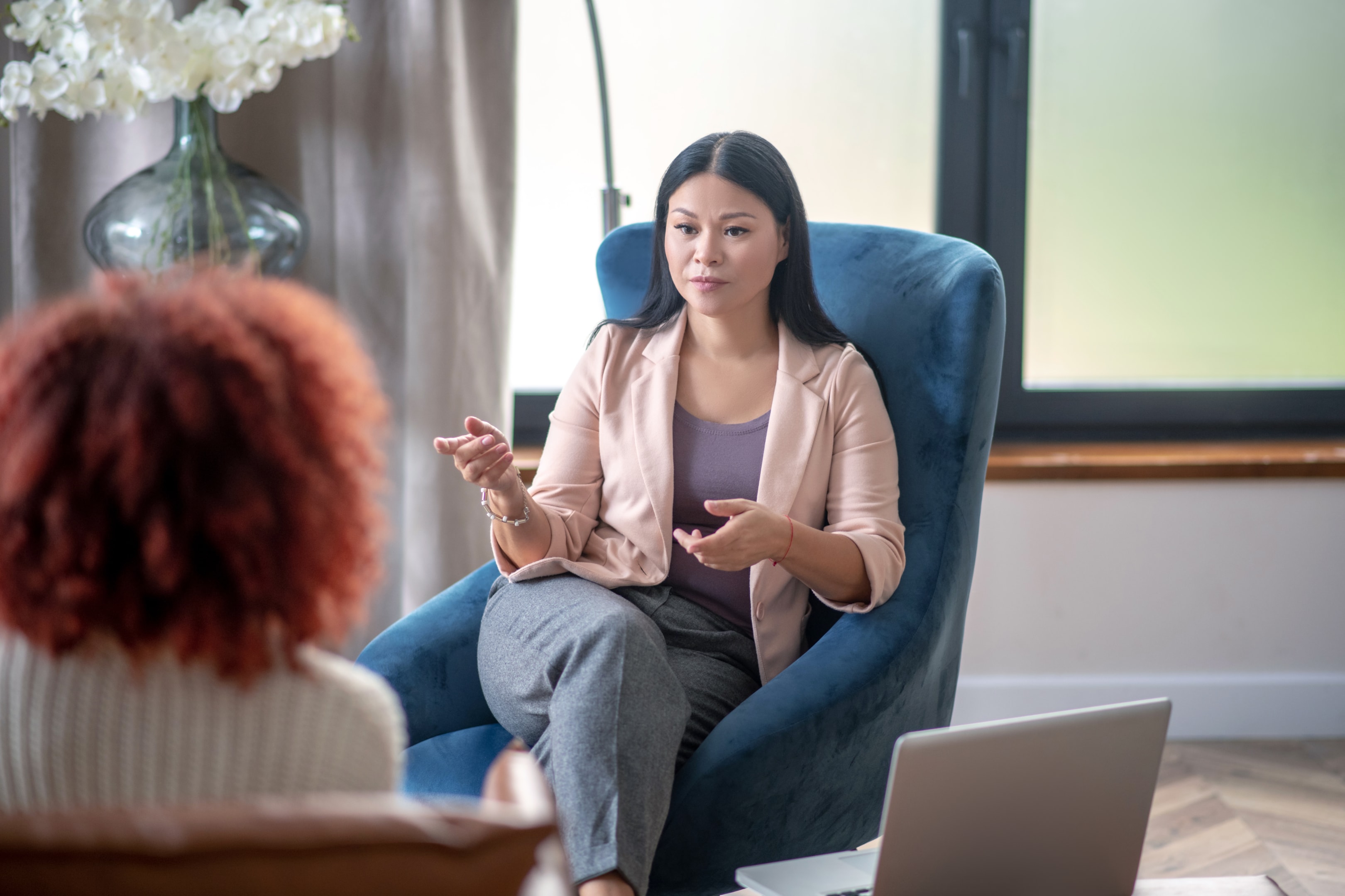 Image of a schema therapist for couples working on empathic confrontation with a client experiencing an abandonment schema.