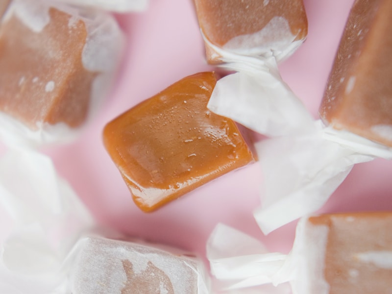 Taffy is often seen as high-end candy; support customized luxury packaging to enhance the brand's high-end image