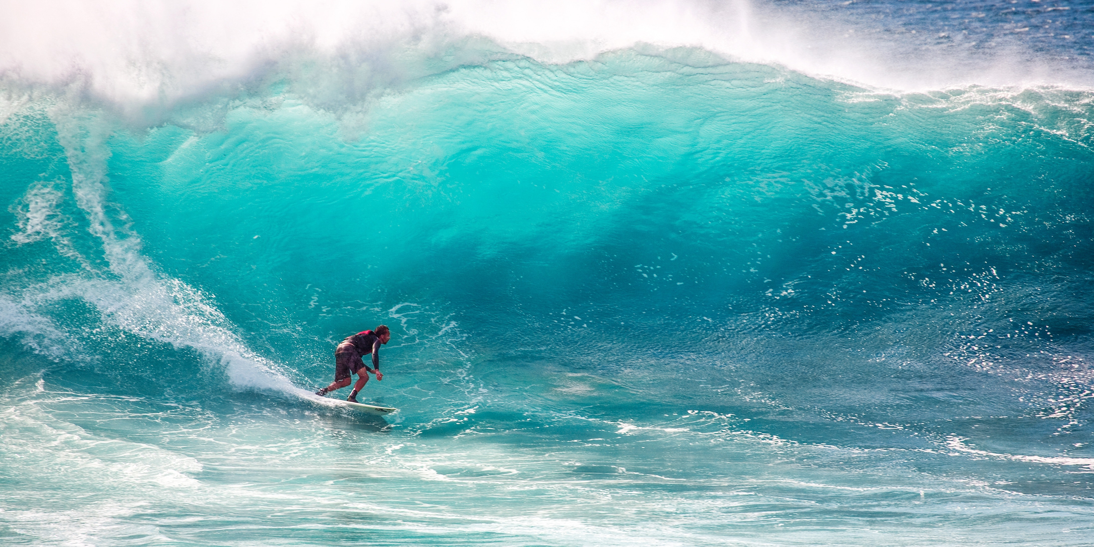 biggest waves are for experienced surfers