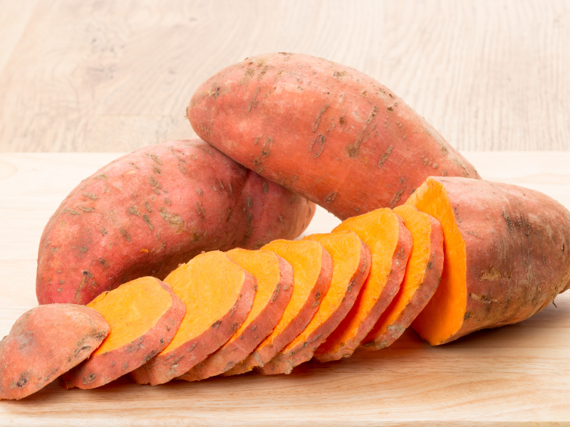 Image of sweet potatoes for pre and post-workout to build muscle.