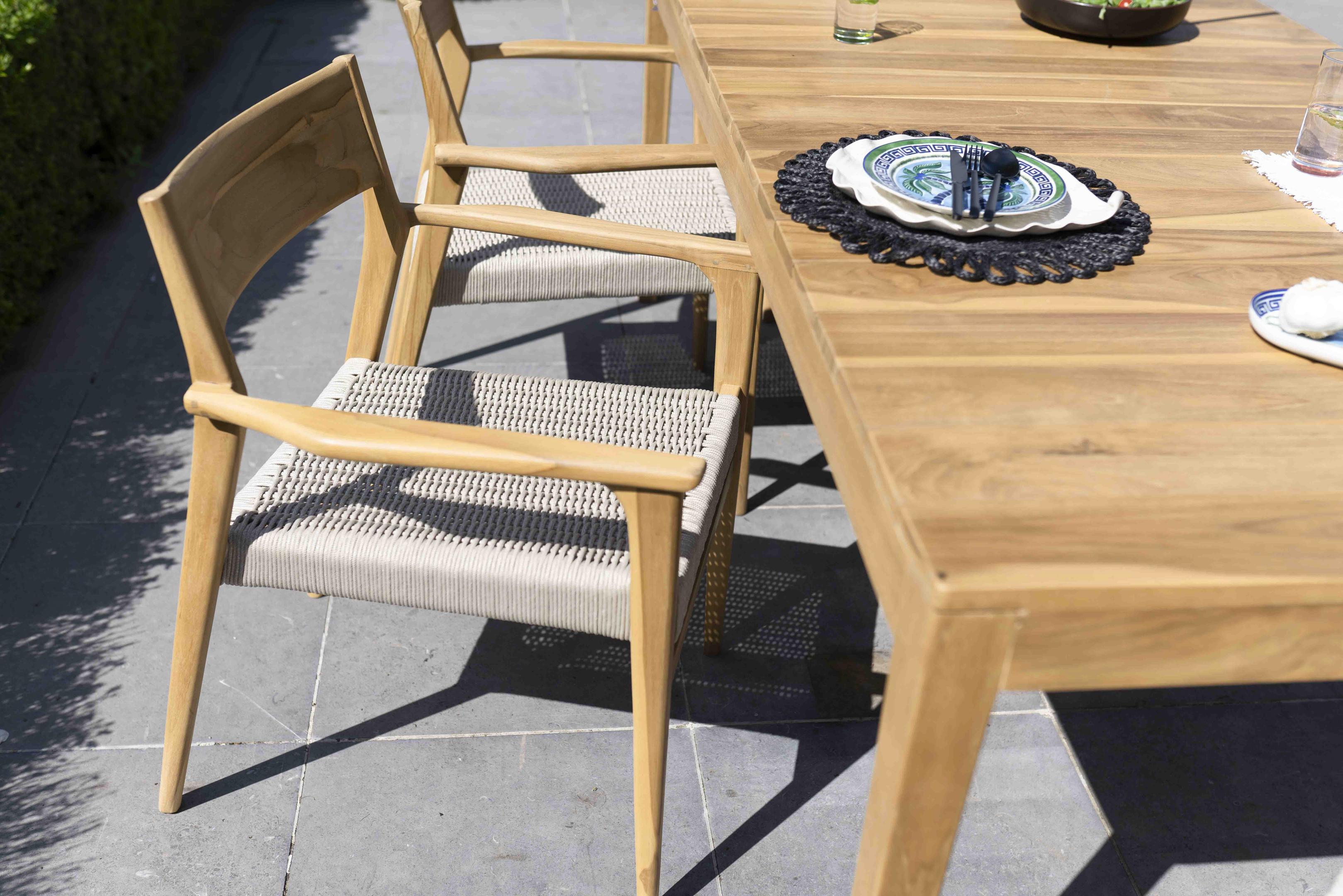 Ensemble de jardin CALVI avec des fauteuils en teck et cordage Beige