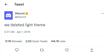 Discord post saying that they deleted light theme/mode