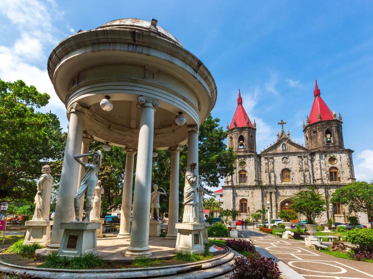 You can spend mahal na araw at or holy week in many churches in island province of the Philippines