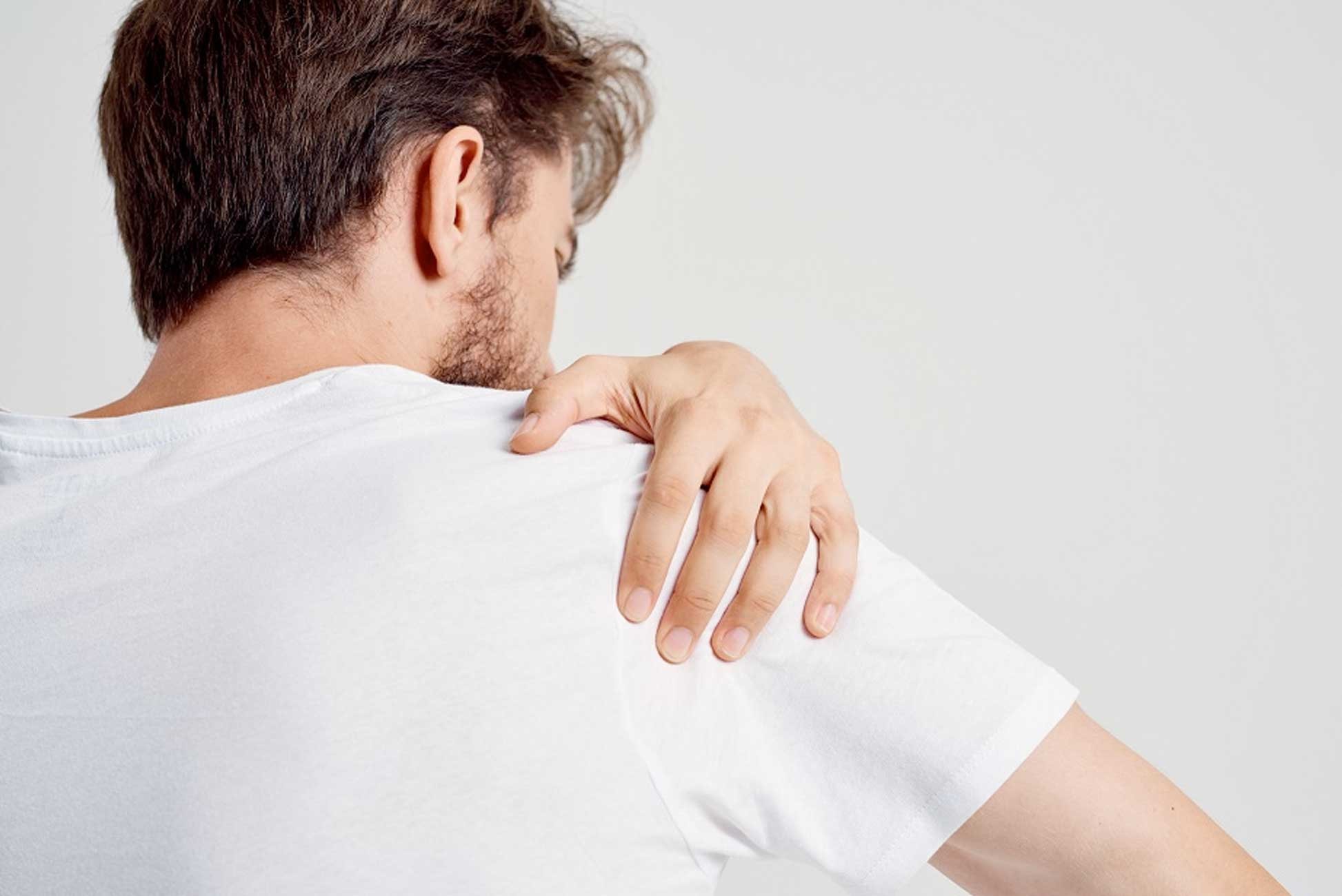 Ból barku przy podnoszeniu ręki – typowe miejsce dolegliwości