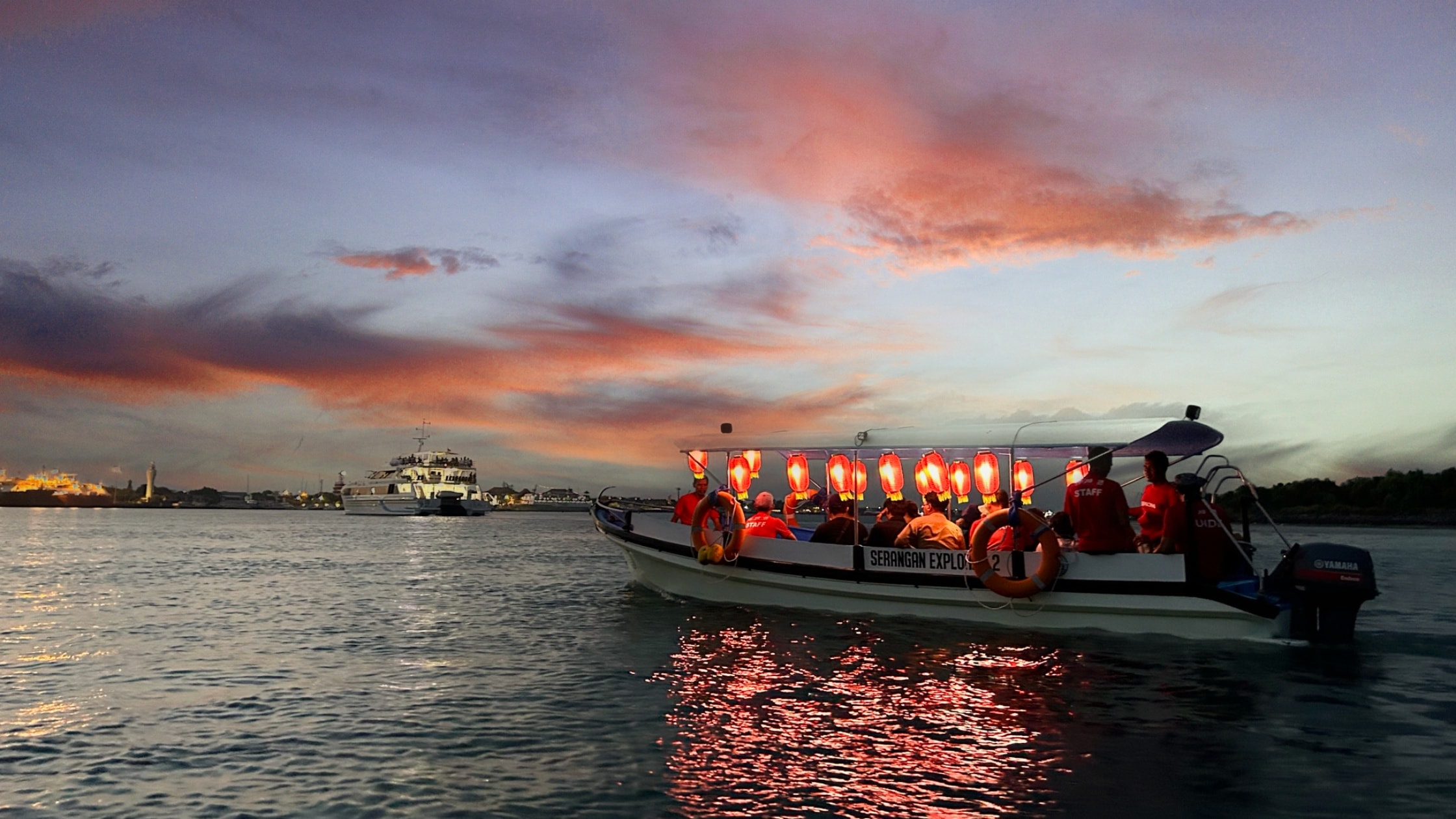 Yakatabune-style boat in Bali