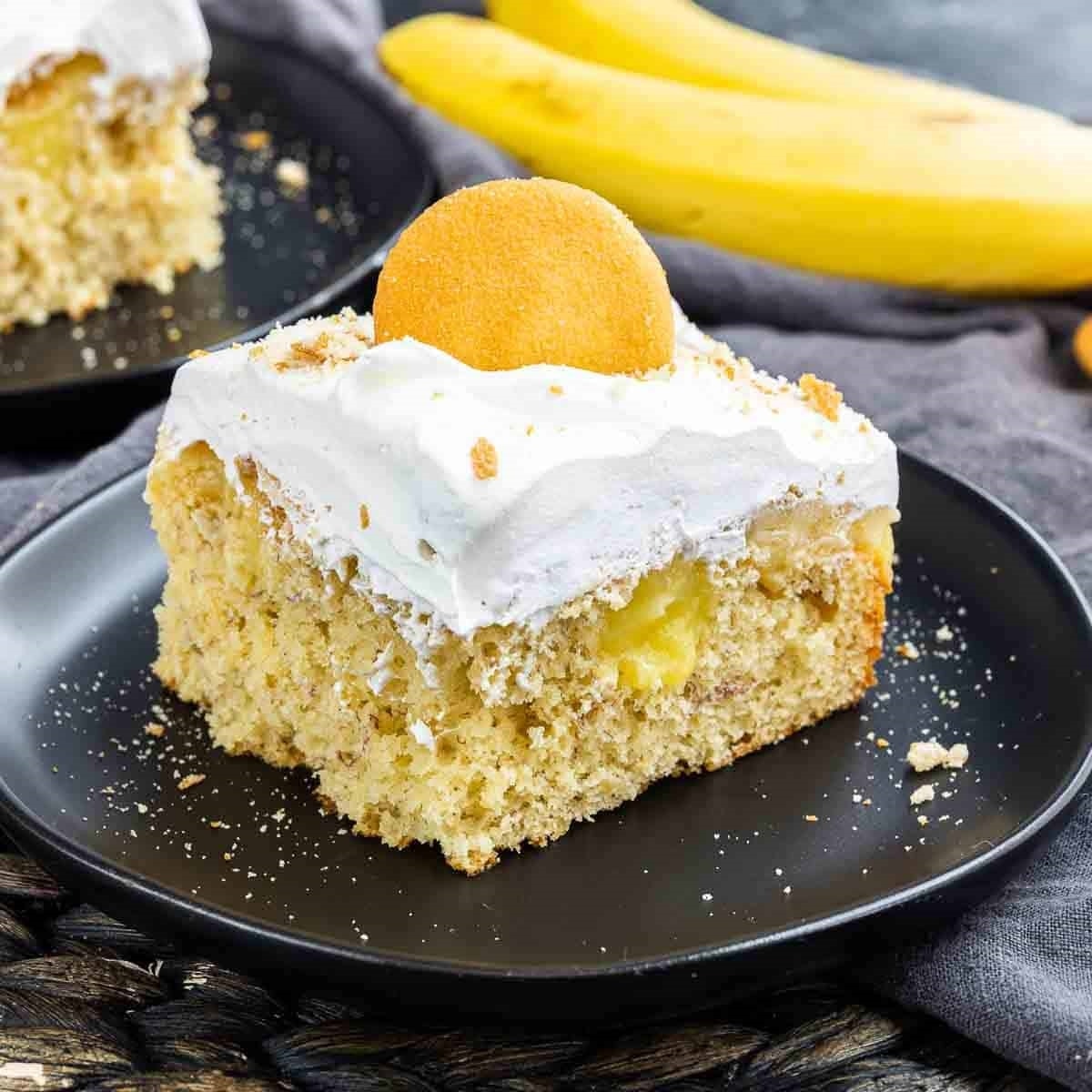 Banana Pudding Cake , Dessert Ideas For Family Dinner