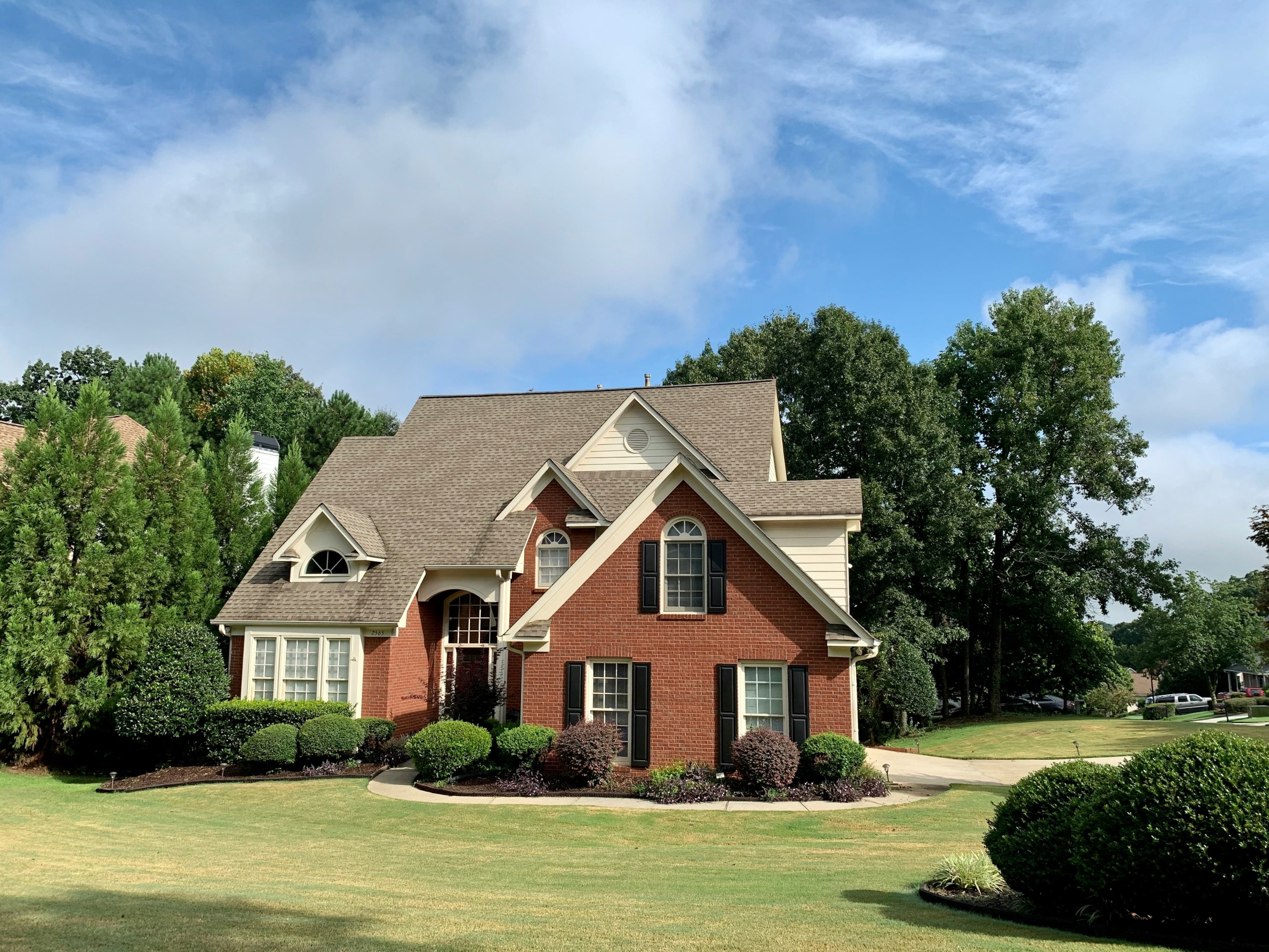 Single family house owned and rented out by a real estate investor. 