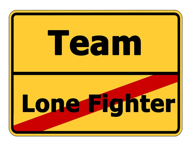 team, lone fighter, place-name sign