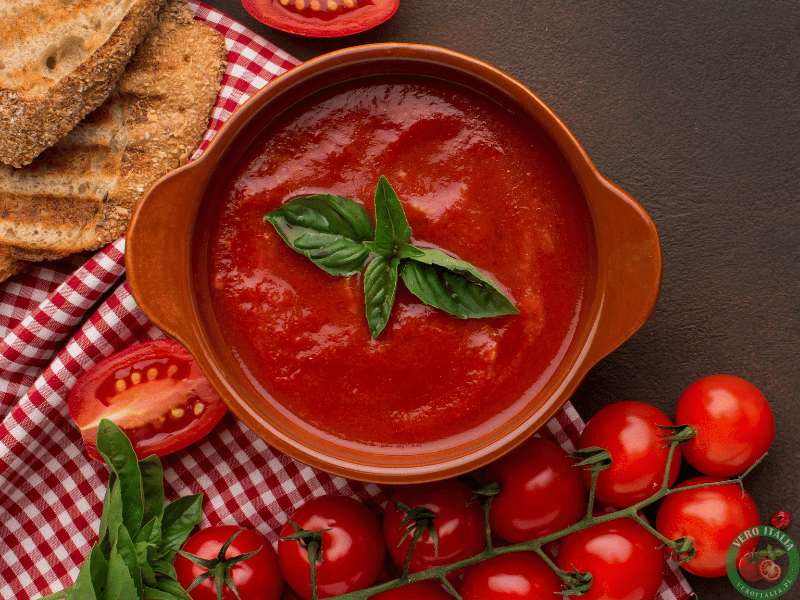 sos pomidorowy do makaronu