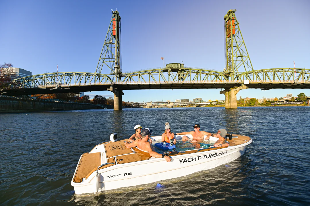 perfect date ideas: sail around in a hot tub boat