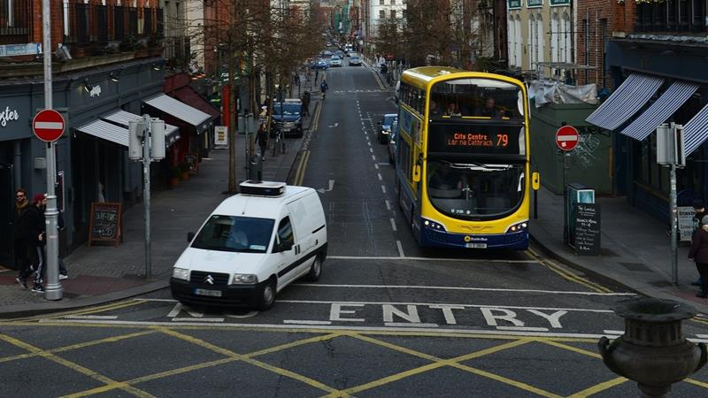 Vehicles turning at intersection