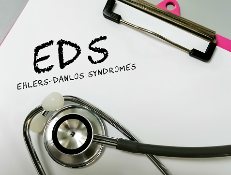 symptoms of ehlers danlos syndrome