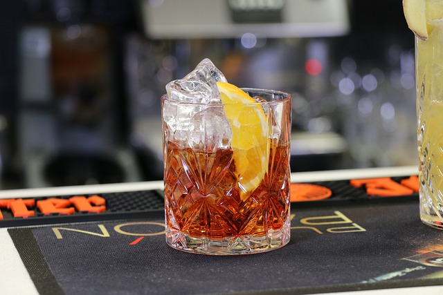 alcohol, negroni, bar