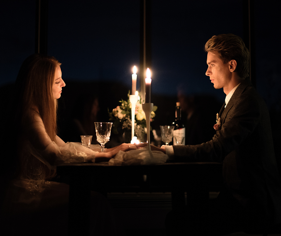 Unique date night ideas showcasing a romantic dinner setting.
