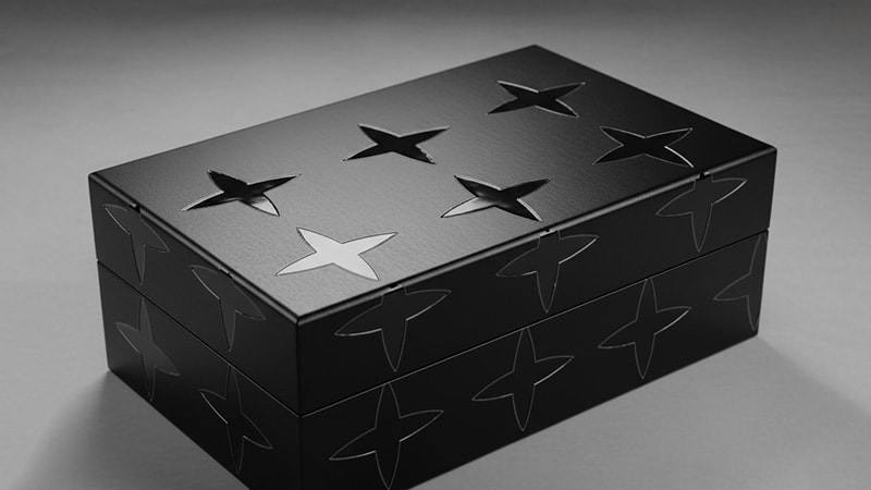 Strike through matte varnish on the black product box