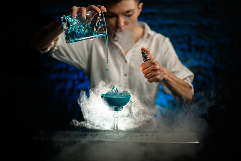 How Can I Save Money With Mobile Bar Hire? -