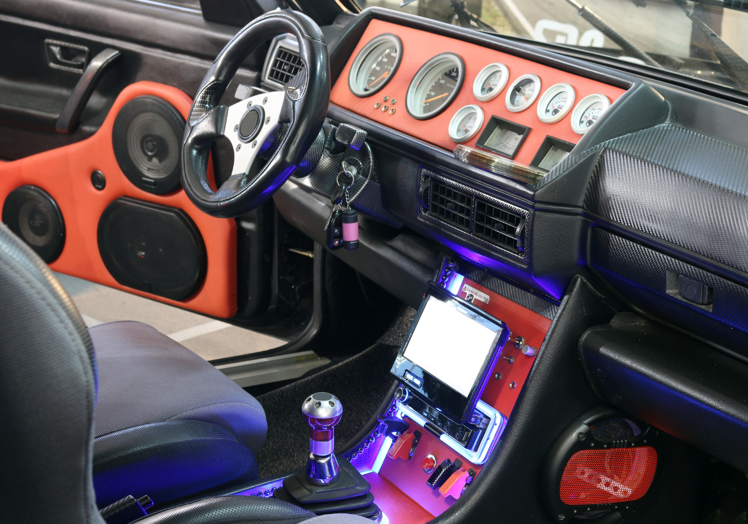 Voiture custom intérieur