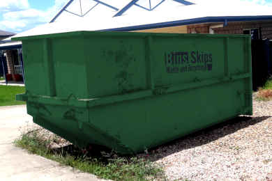 big bins sizes 10.0m³ skip bin with door on nature strip