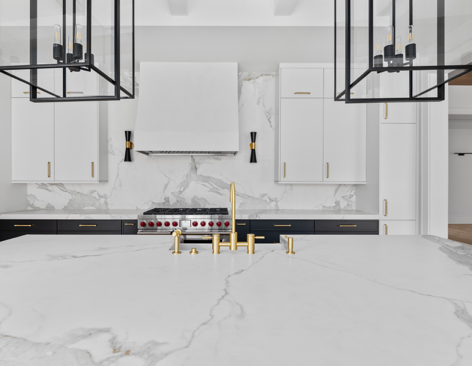 marble minimalist kitchen