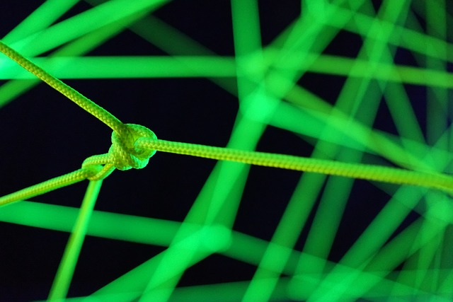 elastic bands, green, black